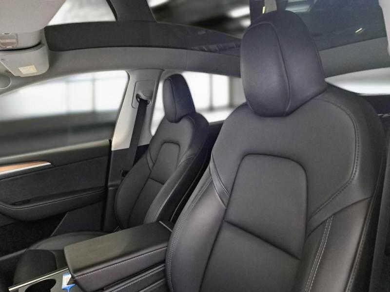 Tesla Model Y SUV 75 KWH PERFORMANCE DUAL MOTOR 4WD AUT - foto 10