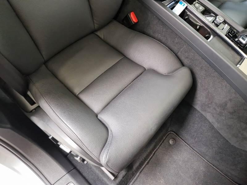 Volvo XC60 SUV B4 D AWD AUTOMATICO ULTIMATE DARK - foto 14