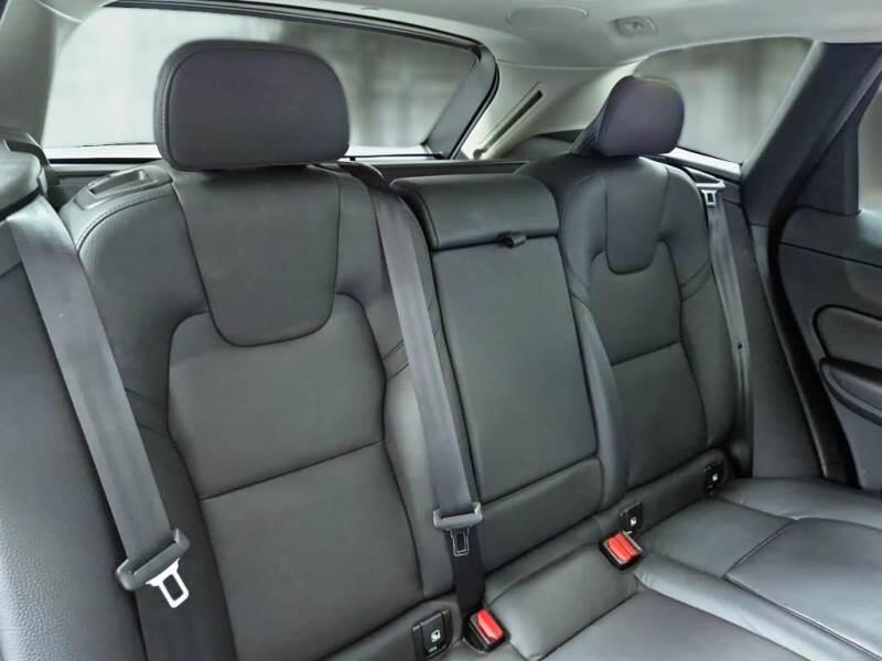 Volvo XC60 SUV B4 D AWD AUTOMATICO ULTIMATE DARK - foto 15