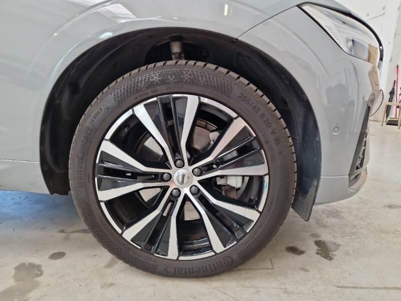 Volvo XC60 SUV B4 D AWD AUTOMATICO ULTIMATE DARK - foto 17