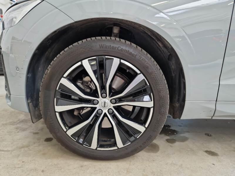 Volvo XC60 SUV B4 D AWD AUTOMATICO ULTIMATE DARK - foto 20