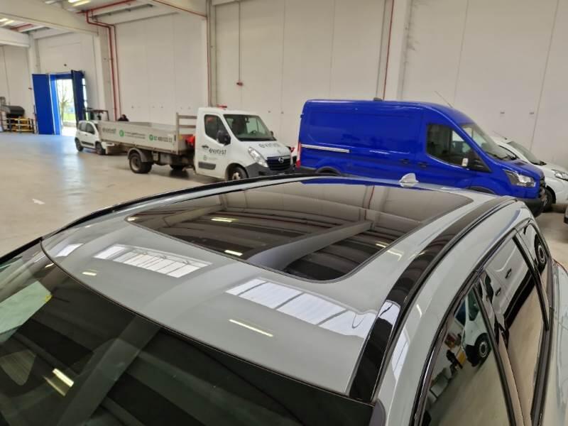 Volvo XC60 SUV B4 D AWD AUTOMATICO ULTIMATE DARK - foto 21