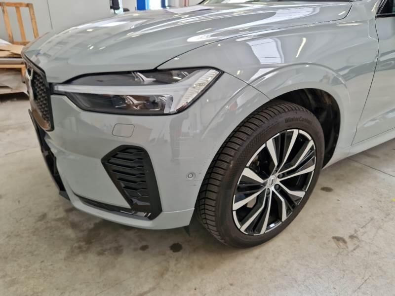 Volvo XC60 SUV B4 D AWD AUTOMATICO ULTIMATE DARK - foto 30