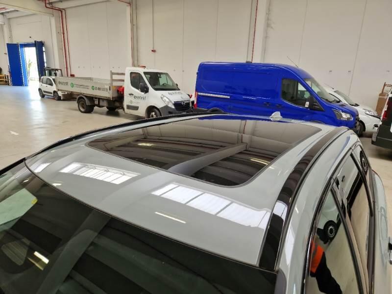 Volvo XC60 SUV B4 D AWD AUTOMATICO ULTIMATE DARK - foto 9