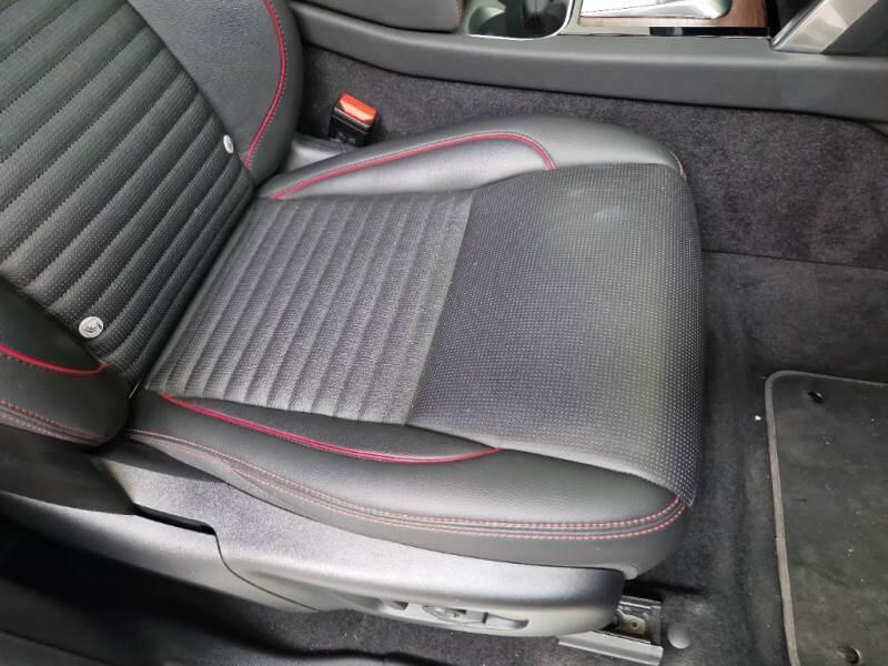 Land Rover Discovery Sport SUV 1.5 I3 PHEV 309CV R-DYNAMIC S 4WD AUT. - foto 14