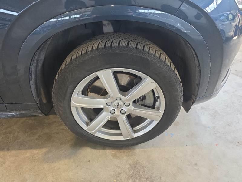 Volvo XC90 SUV T8 AWD PLUG-IN 7P R. INSCR. EXPR. - foto 19