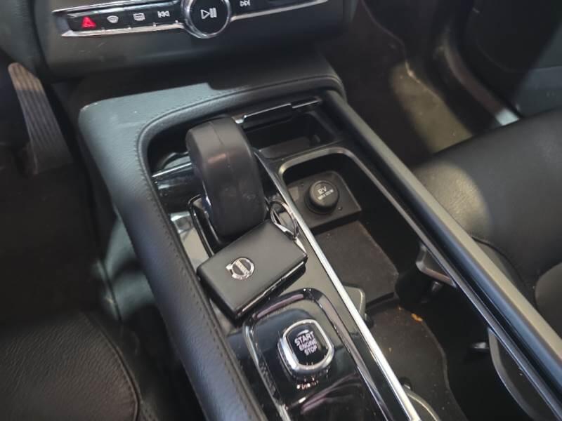 Volvo XC90 SUV T8 AWD PLUG-IN 7P R. INSCR. EXPR. - foto 91