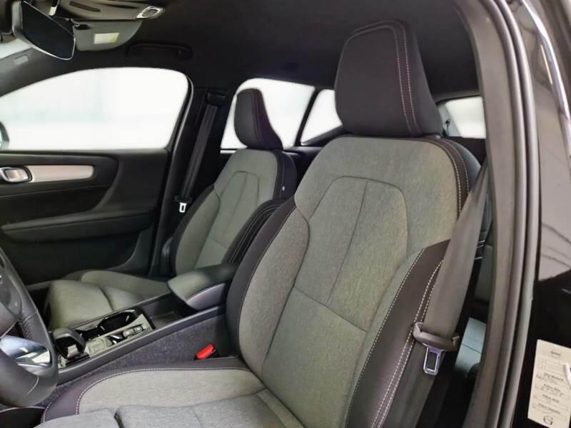 Volvo XC40 SUV T5 RECHARGE PLUG-IN AUTO PLUS BRIGHT - foto 11