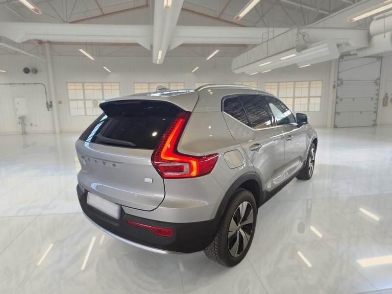 Volvo XC40 SUV T4 RECHARGE PLUG-IN AUTO CORE - foto 2