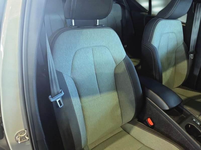 Volvo XC40 SUV T4 RECHARGE PLUG-IN AUTO CORE - foto 13