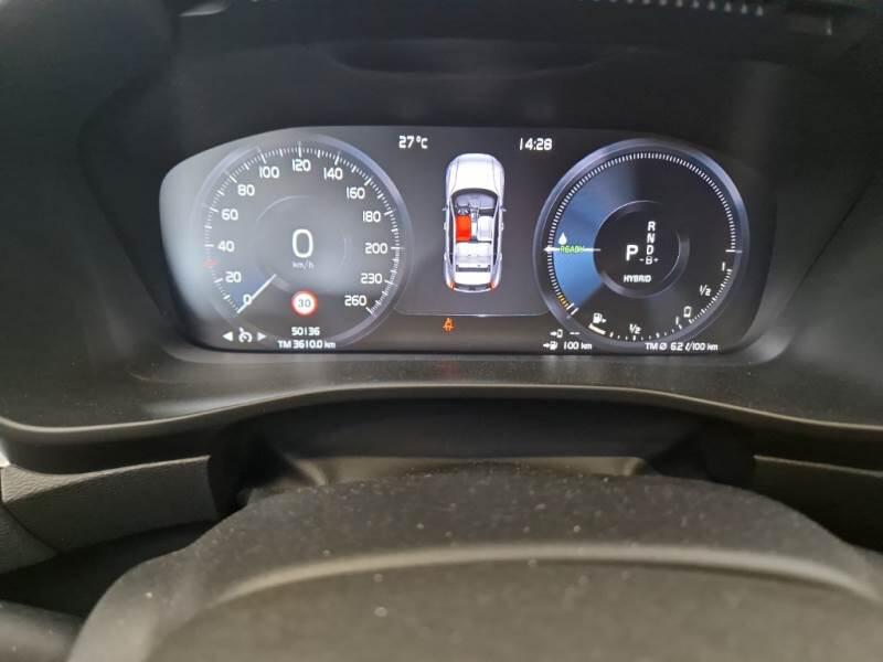 Volvo XC40 SUV T5 RECHARGE PLUG-IN AUTO CORE - foto 4