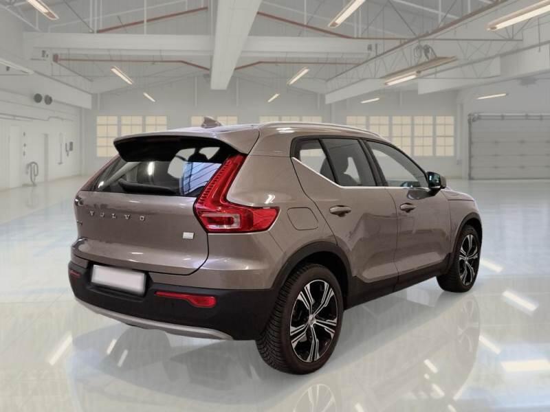 Volvo XC40 SUV T4 PLUG-IN HYBRID AUTO RECHARGE INSCR. - foto 2