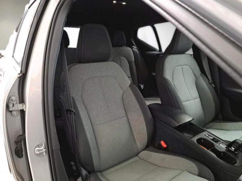 Volvo XC40 SUV T4 RECHARGE PLUG-IN AUTO CORE - foto 13