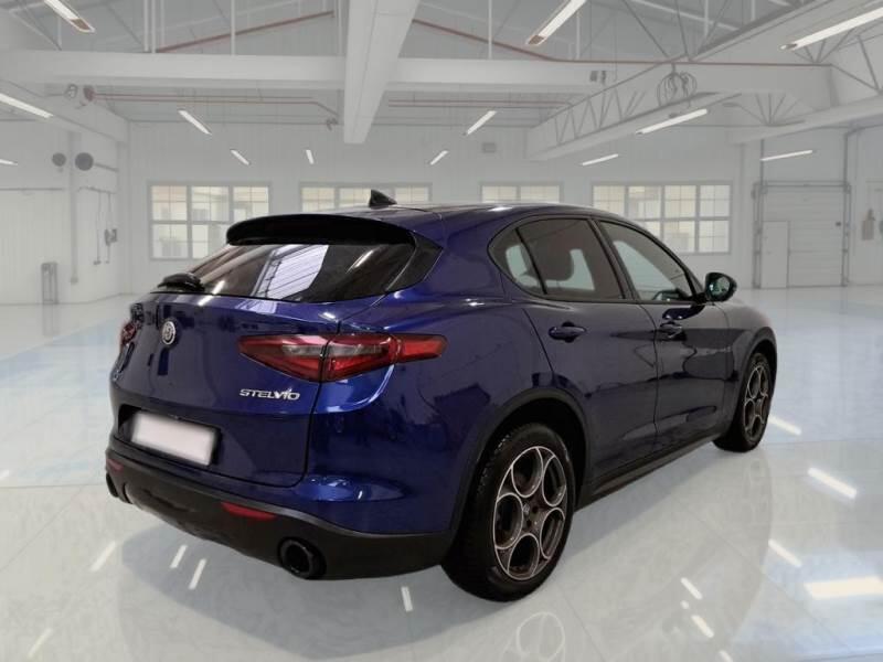 Alfa Romeo Stelvio SUV 2.2 TD 190 CV SPRINT AT8 Q4 - foto 2