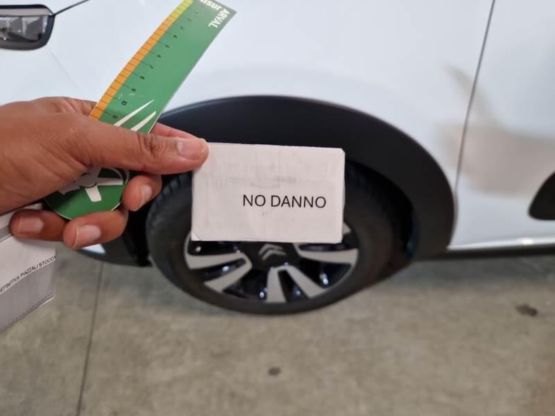 Citroën C3 BERLINA PURETECH 83 SeS SHINE NEO PATENTATI - foto 44