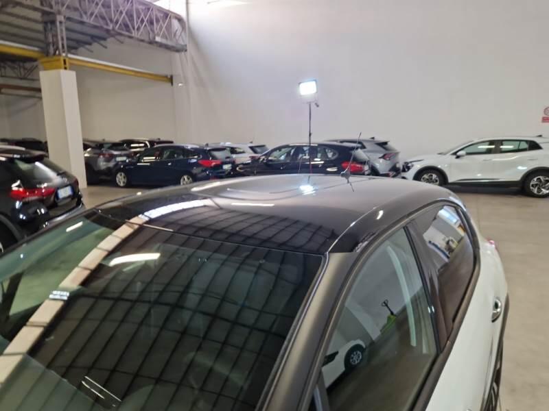 Citroën C3 BERLINA PURETECH 83 SeS SHINE NEO PATENTATI - foto 9