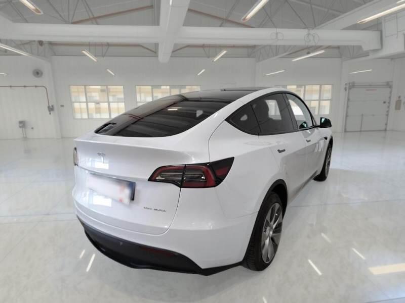 Tesla Model Y SUV 75 KWH DUAL MOTOR LONG RANGE 4WD AUT. - foto 2