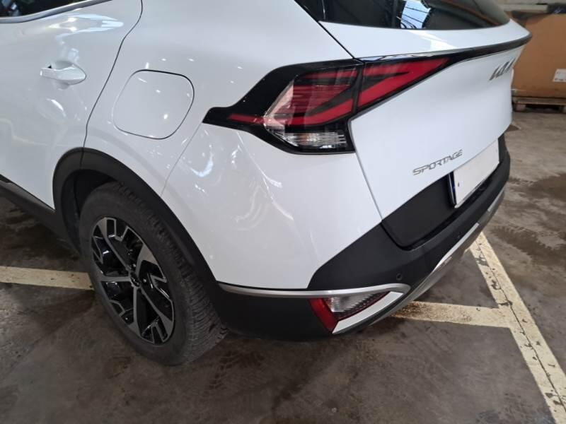 Kia Sportage SUV 1.6 TGDI HEV STYLE 2WD AUTO - foto 51