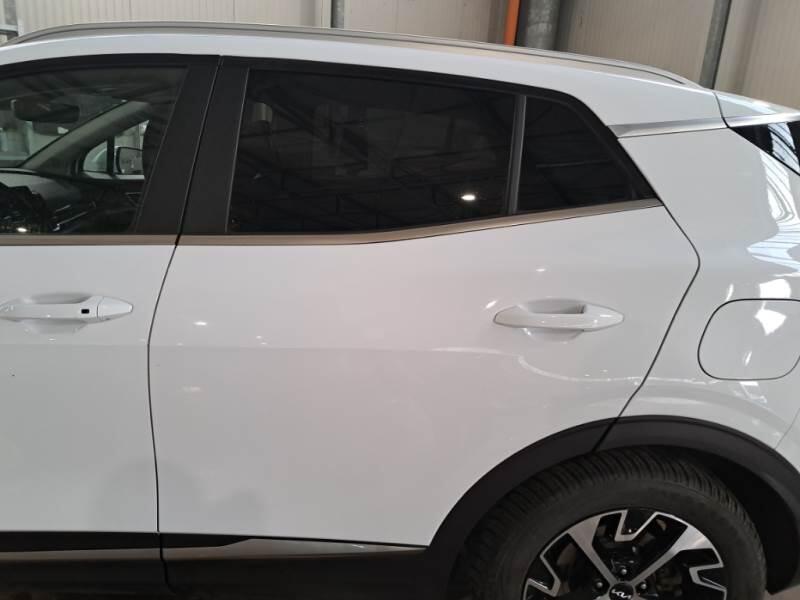 Kia Sportage SUV 1.6 TGDI HEV STYLE 2WD AUTO - foto 59