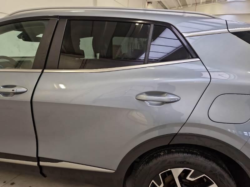 Kia Sportage SUV 1.6 TGDI HEV STYLE 2WD AUTO - foto 35