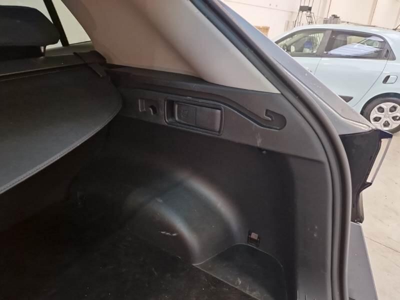 Kia Sportage SUV 1.6 TGDI HEV STYLE 2WD AUTO - foto 57