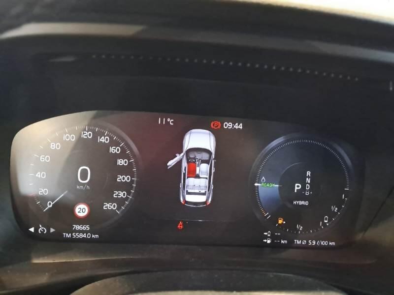 Volvo XC40 SUV T4 RECHARGE PLUG-IN AUTO CORE - foto 4