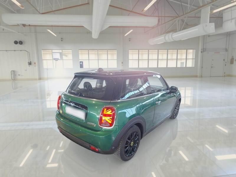 Mini COOPER 2021 3P BERLINA COOPER SE CLASSIC - foto 2