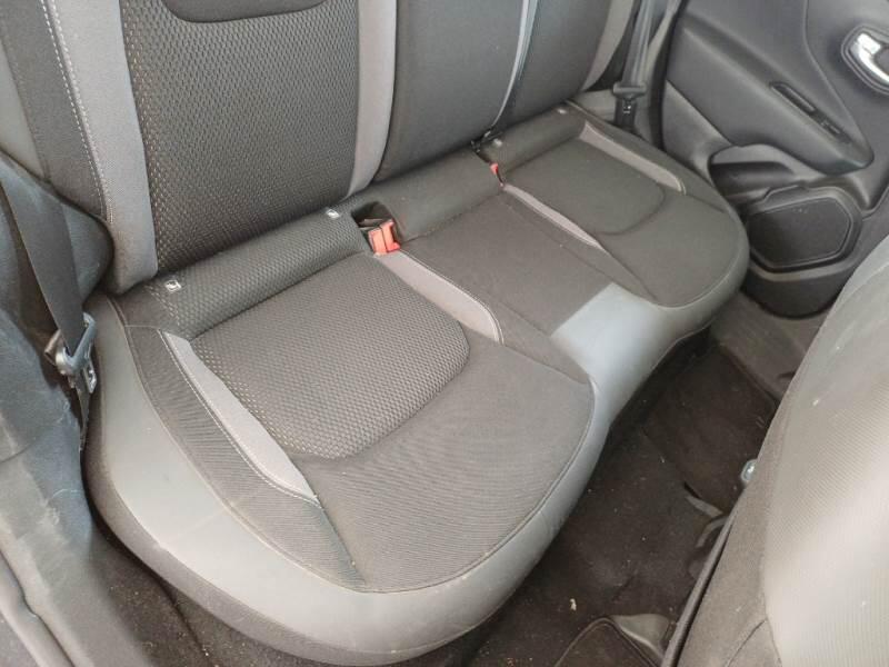 Jeep Renegade SUV 1.5 T4 MHEV 130CV LIMITED DDCT - foto 16