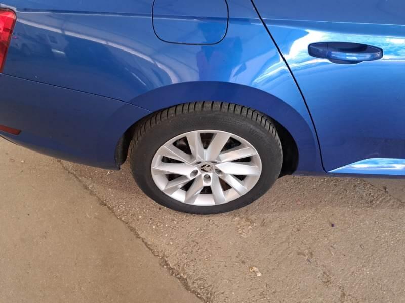 Skoda Superb STATION WAGON 1.4 TSI PLUG-IN HYBRYD EXECUTIVE DSG - foto 18
