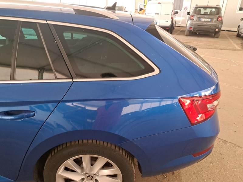 Skoda Superb STATION WAGON 1.4 TSI PLUG-IN HYBRYD EXECUTIVE DSG - foto 36