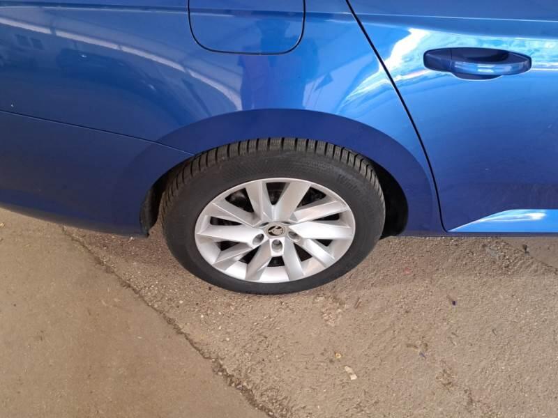 Skoda Superb STATION WAGON 1.4 TSI PLUG-IN HYBRYD EXECUTIVE DSG - foto 51