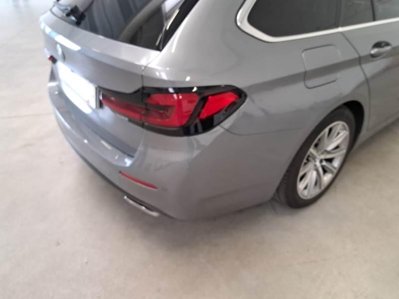 BMW Serie 5 STATION WAGON 518D BUSINESS TOURING - foto 37