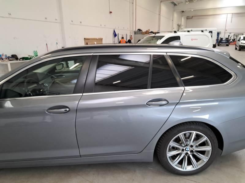 BMW Serie 5 STATION WAGON 518D BUSINESS TOURING - foto 44