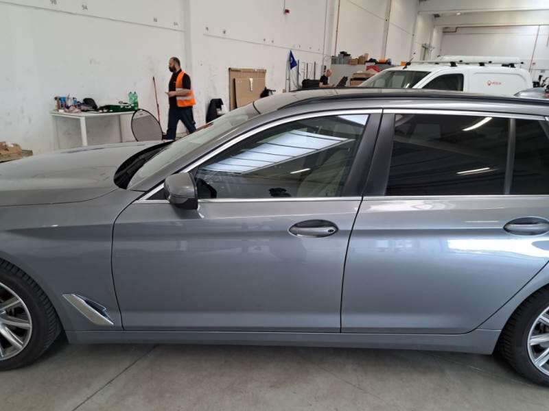 BMW Serie 5 STATION WAGON 518D BUSINESS TOURING - foto 45