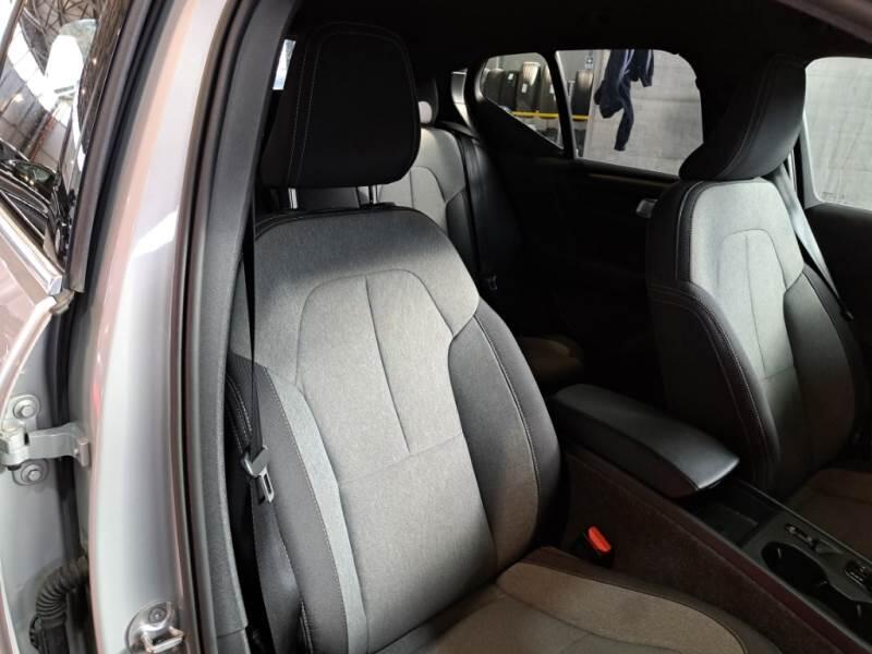 Volvo XC40 SUV T4 RECHARGE PLUG-IN AUTO CORE - foto 13