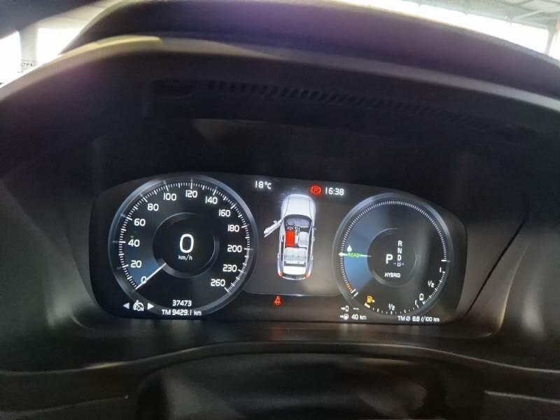 Volvo XC40 SUV T4 RECHARGE PLUG-IN AUTO CORE - foto 4