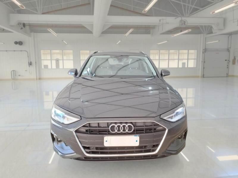 Audi A4 STATION WAGON 2.0 30 TDI 100KW BUSINESS S TRONIC - foto 6