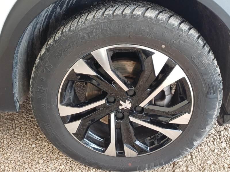 Peugeot P1 CROSSOVER BLUEHDI 130 EAT8 ALLURE PACK SS AUT. - foto 17
