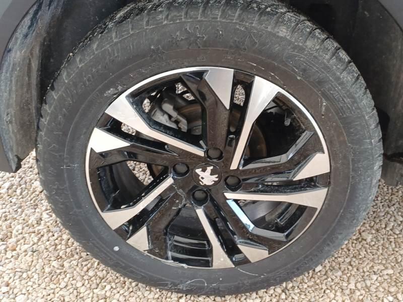 Peugeot P1 CROSSOVER BLUEHDI 130 EAT8 ALLURE PACK SS AUT. - foto 18