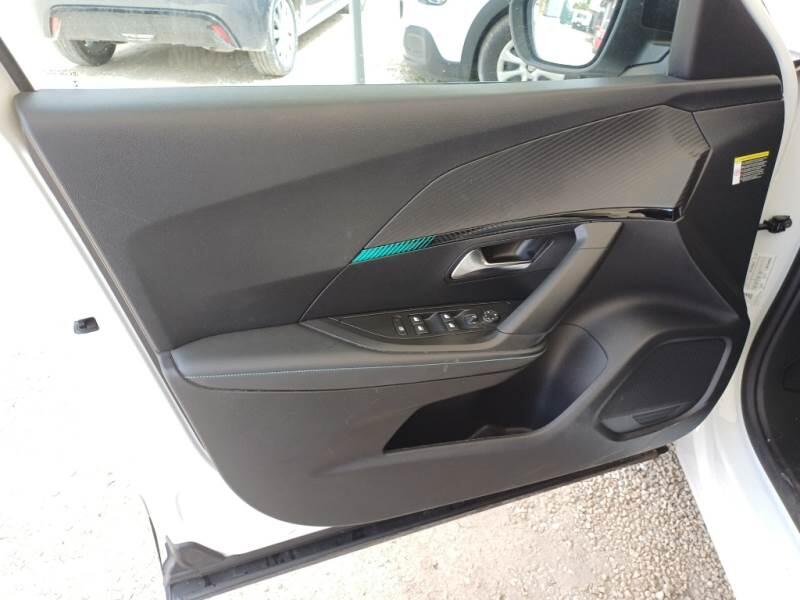 Peugeot P1 CROSSOVER BLUEHDI 130 EAT8 ALLURE PACK SS AUT. - foto 70