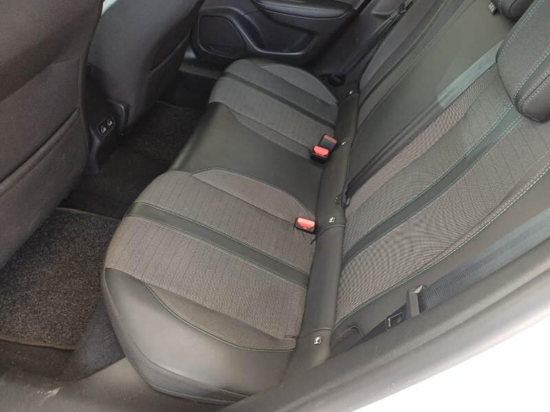 Peugeot P1 CROSSOVER BLUEHDI 130 EAT8 ALLURE PACK SS AUT. - foto 82