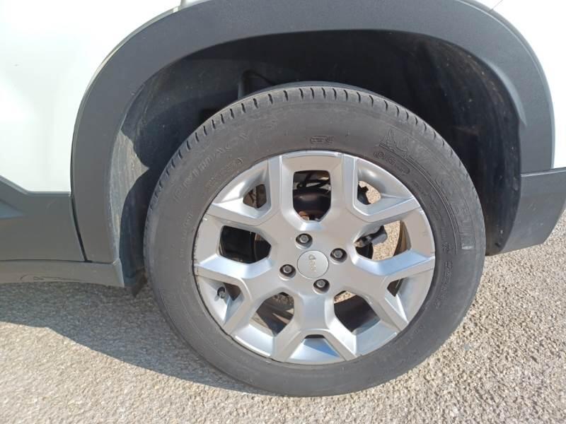 Jeep Avenger SUV 1.2 TURBO ALTITUDE - foto 17