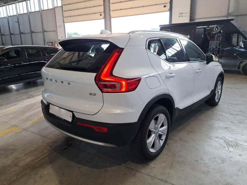 Volvo XC40 SUV B3 AUTOMATICO CORE - foto 2