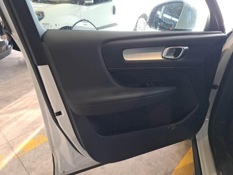 Volvo XC40 SUV B3 AUTOMATICO CORE - foto 51