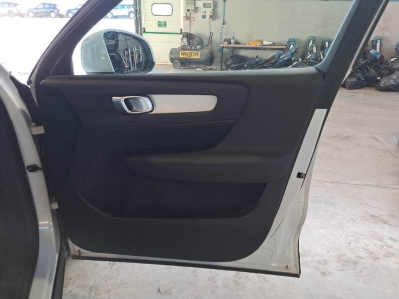 Volvo XC40 SUV B3 AUTOMATICO CORE - foto 61