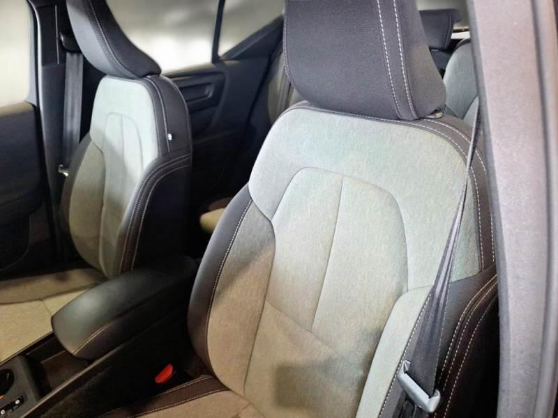 Volvo XC40 SUV T5 RECHARGE PLUG-IN AUTO CORE - foto 11