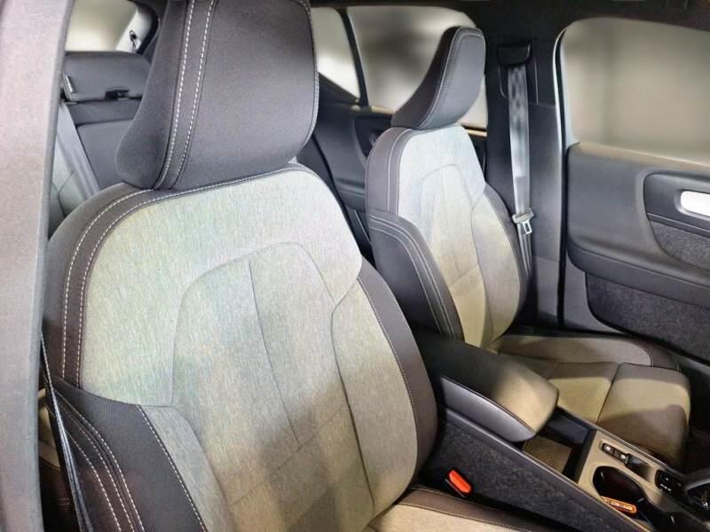 Volvo XC40 SUV T5 RECHARGE PLUG-IN AUTO CORE - foto 13