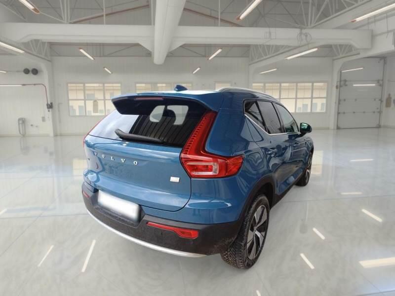 Volvo XC40 SUV T4 RECHARGE PLUG-IN AUTO CORE - foto 2