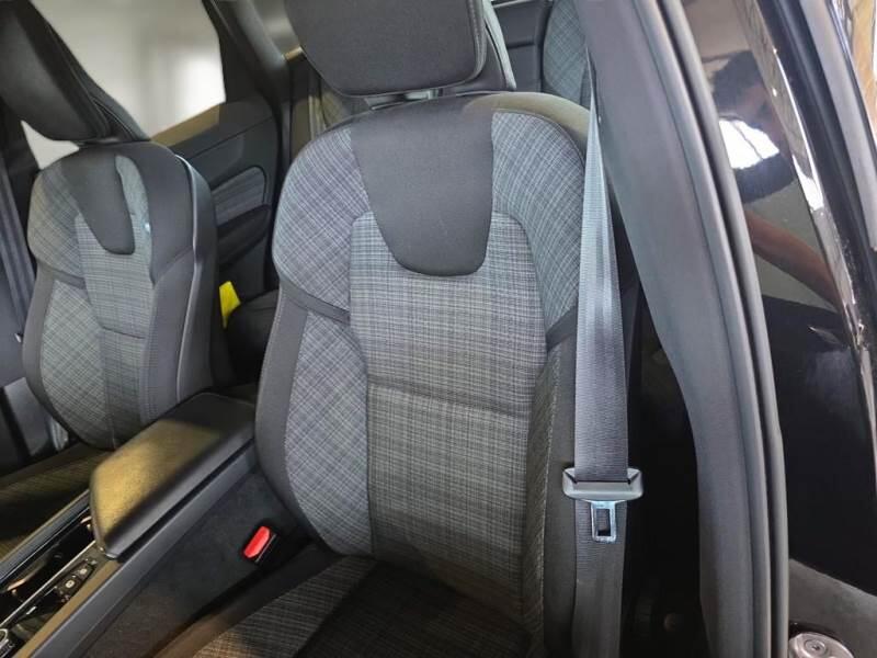 Volvo XC60 SUV T6 PLUG-IN AWD AUTO CORE - foto 11