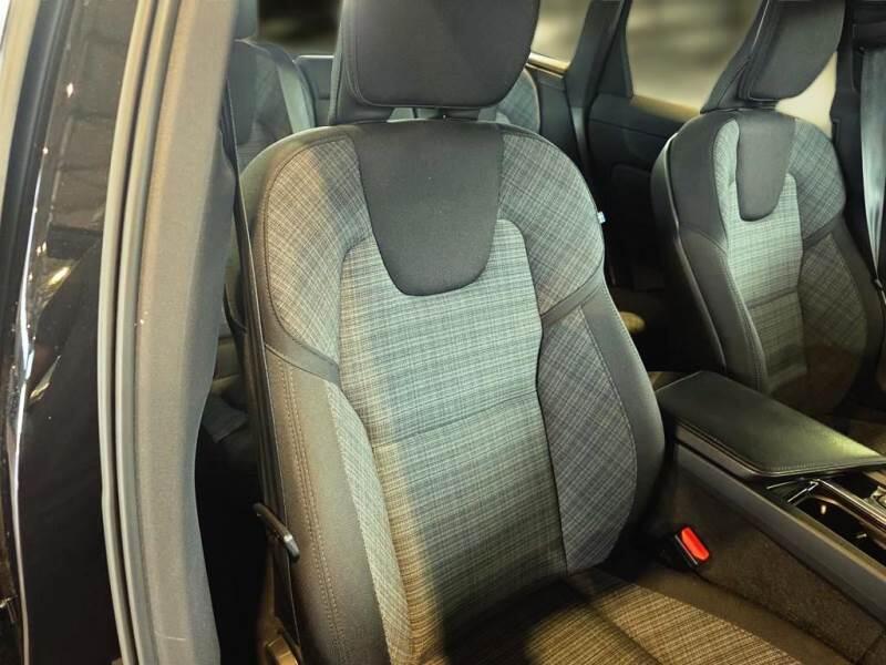 Volvo XC60 SUV T6 PLUG-IN AWD AUTO CORE - foto 13